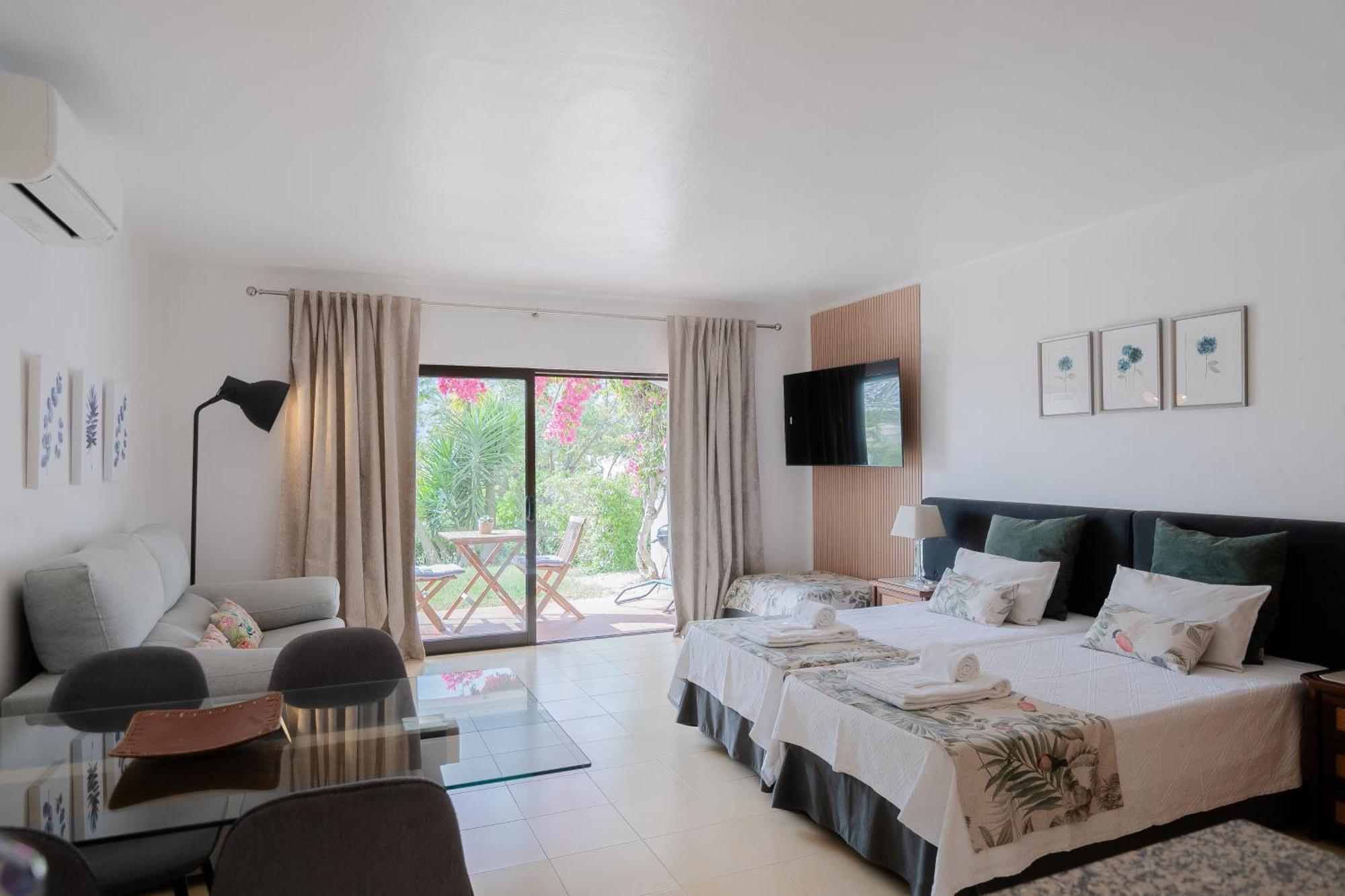 Seacoast Retreat With Pool And Beach Access By Drago Rentals Albufeira Buitenkant foto